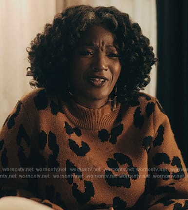 Jada’s brown leopard print sweater dress on The Chi