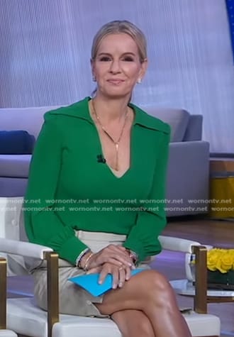 Jennifer’s green blouse and beige shorts on Good Morning America