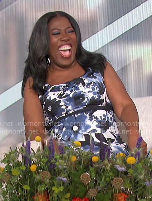 Sheryl’s blue floral sleeveless dress on The Talk