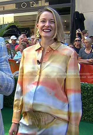 Vanessa Price’s beige ombre shirt and pants on Today