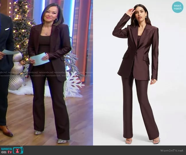Good American Disco Sculpted Blazer in Dark Coco worn by Eva Pilgrim on Good Morning America