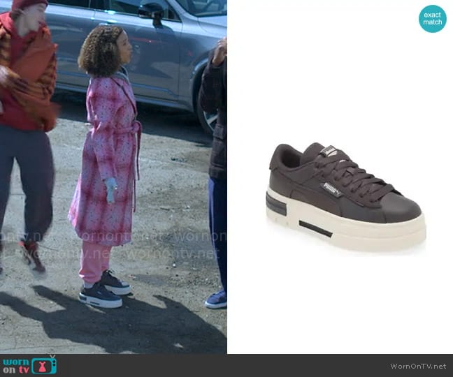 Puma Mayze Platform Sneaker in Dark Coal worn by Paige Alexander (Kerry Washington) on UnPrisoned