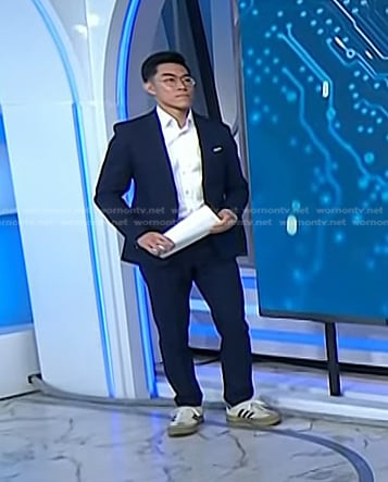 Brian Cheung’s white striped sneakers on Today