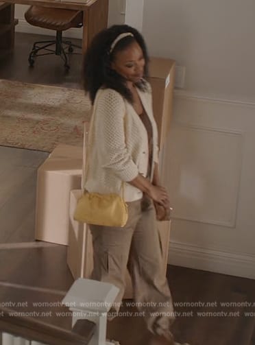 Grace’s yellow leather bag on All American