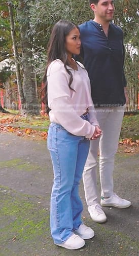 Jenn Tran’s pink cropped sweater on The Bachelorette