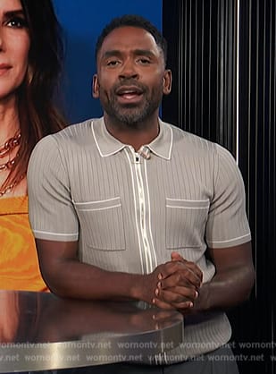 Justin’s gray contrast ribbed zip front shirt on E! News