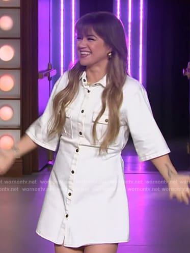 Kelly’s white denim mini dress on The Kelly Clarkson Show