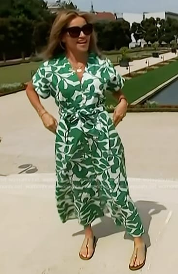 Kit’s leaf print dress on Access Hollywood