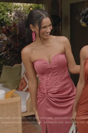 Olivia’s pink strapless ruched dress on All American