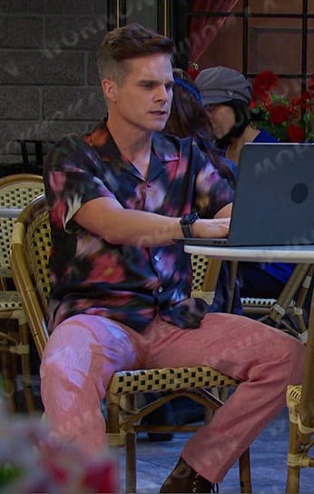 Leo’s black floral print shirt on Days of our Lives