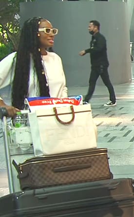 Lesa’s white tote bag on The Real Housewives of Dubai