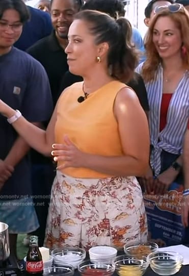 Mireya Villarreal’s floral print skirt on Good Morning America