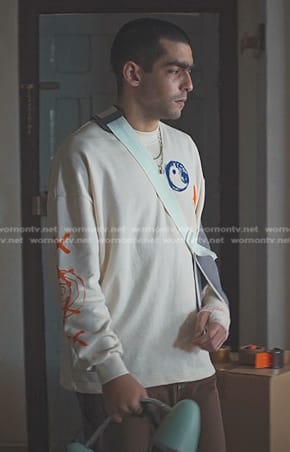 Omar’s ivory print sweatshirt on Elite