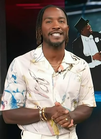 Scott’s abstract print shirt on Access Hollywood