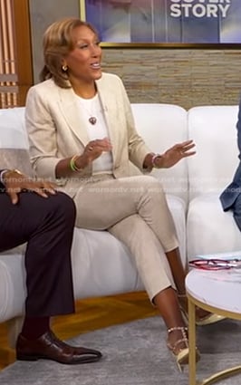 Robin’s white studded pumps on Good Morning America
