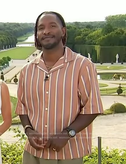 Scott’s striped shirt on Access Hollywood
