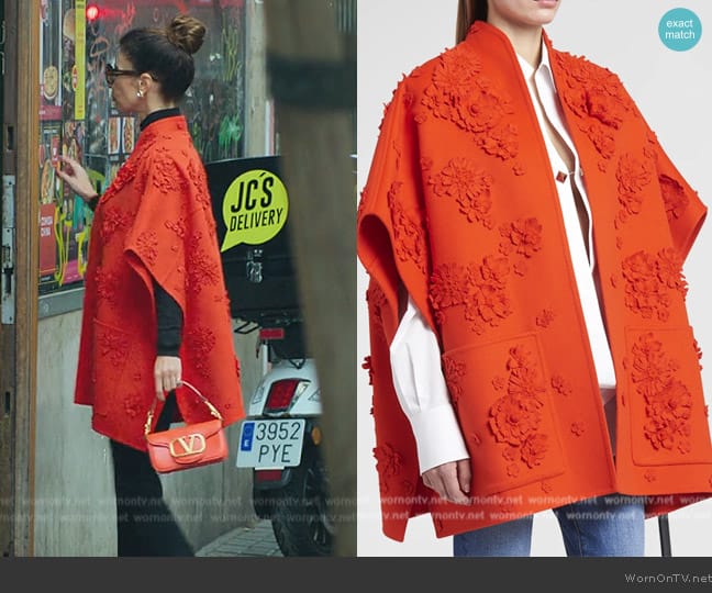 Valentino Flower Applique Compact Cashmere Cape worn by Carmen (Maribel Verdú) on Elite