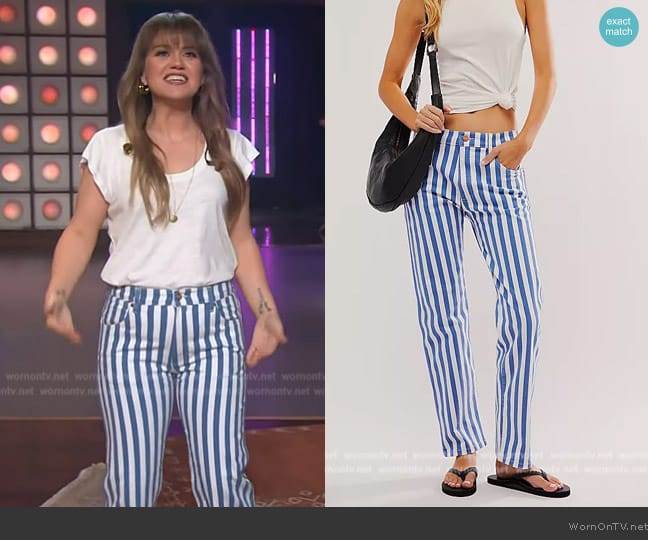 Wrangler Sunset Mid-Rise Straight Jeans worn by Kelly Clarkson on The Kelly Clarkson Show