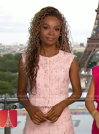Zuri’s pink sleeveless textured top and mini skirt on Access Hollywood