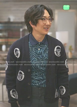 Daniel’s blue printed polo shirt and cardigan on Reasonable Doubt