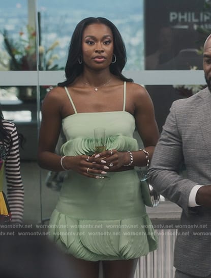 Hilary’s green ruffle top and mini skirt on Bel-Air