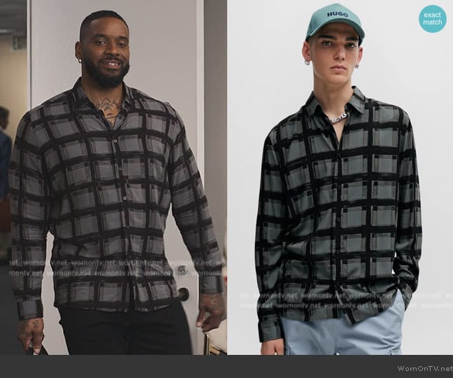 Relaxed-Fit Shirt with All-Over Abstract Print Hugo worn by Shareef (Joshua Adeyeye) on Bel-Air