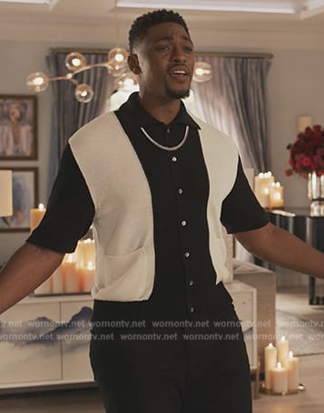 La Marcus’s black and white colorblock shirt on Bel-Air
