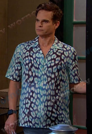 Leo’s blue leopard print shirt on Days of our Lives