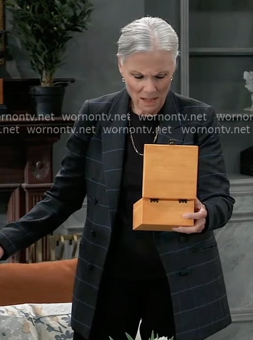 Tracy’s grey checked blazer on General Hospital