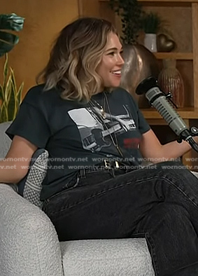 Rachel Platten’s dark grey graphic print tee on Today