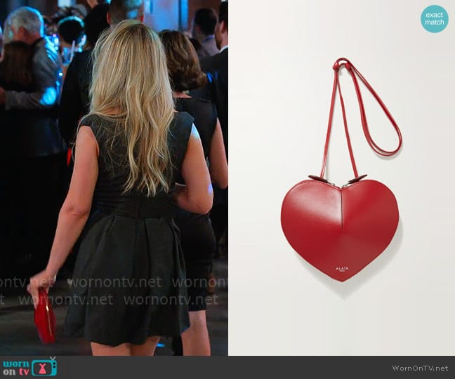 Alaia Le Coeur leather shoulder bag worn by Savannah Gowarty on Owning Manhattan