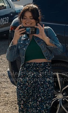 Amelia’s floral ruched skirt and cropped denim jacket on The Perfect Couple