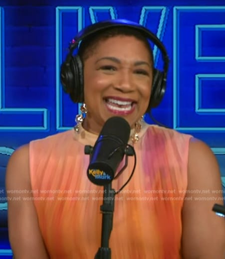 Deja Vu’s ombre pleated dress on Live with Kelly and Mark