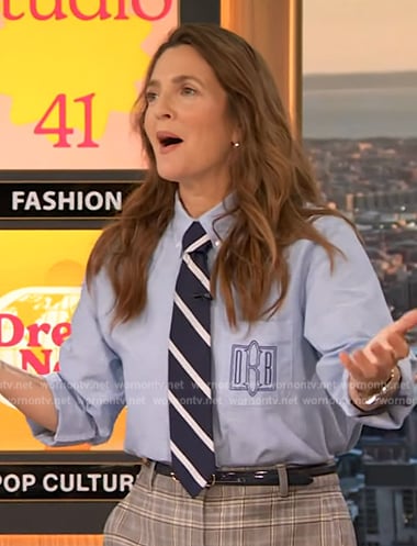 Drew’s plaid wide leg pants and striped tie on The Drew Barrymore Show