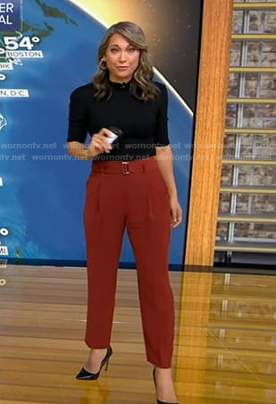 Ginger’s twisted top and red belted patns on Good Morning America