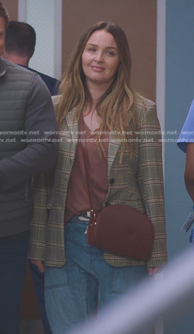 Jo’s green plaid blazer and jeans on Greys Anatomy