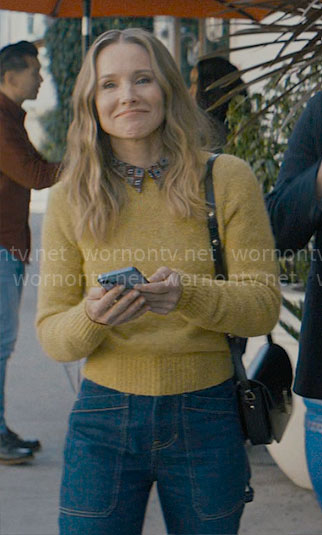 Joanne’s yellow sweater on Nobody Wants This