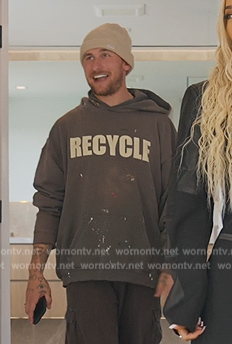 Johnny Manziel’s gray Recycle print hoodie on Selling Sunset