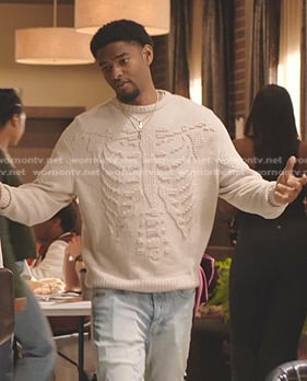 JR’s ivory knit sweater on All American Homecoming
