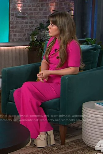 Kelly’s pink twist neck jumpsuit on The Kelly Clarkson Show