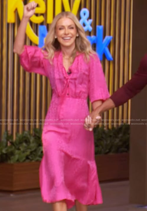 Kelly’s pink tie neck midi dress on Live with Kelly and Mark