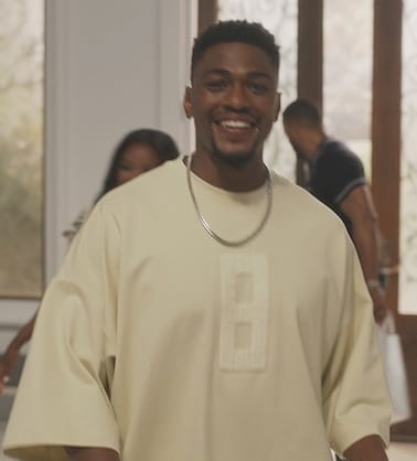 LaMarcus’s 8 oversized tee on Bel-Air