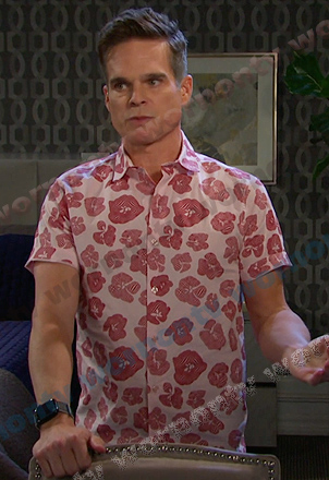 Leo’s pink floral shirt on Days of our Lives