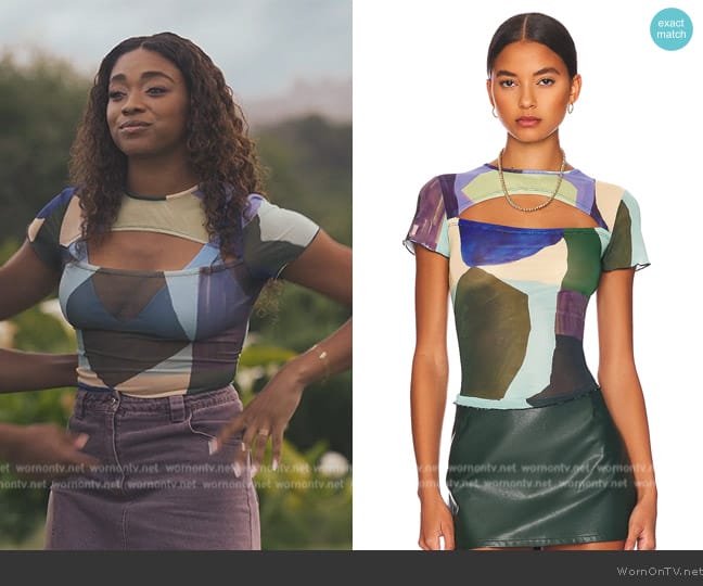 Miaou x Paloma Elsesser Lace Back Tee worn by Lisa (Simone Joy Jones) on Bel-Air
