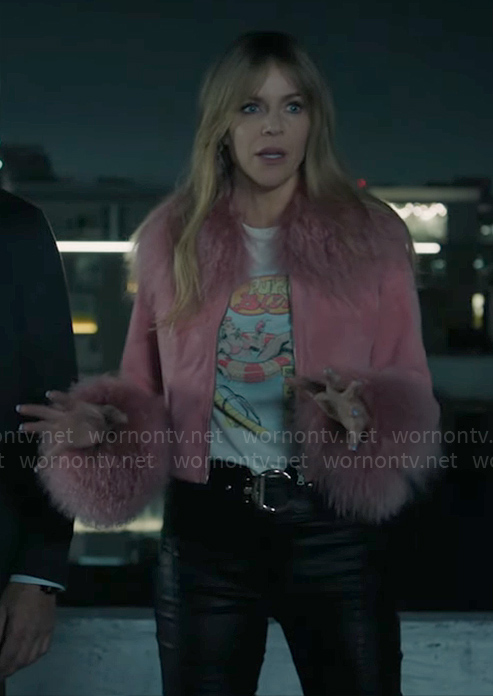 Morgan’s pool graphic t-shirt and pink fur jacket on High Potential