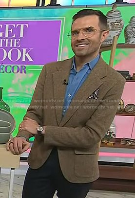 Preston Konrad’s brown herringbone blazer on Today