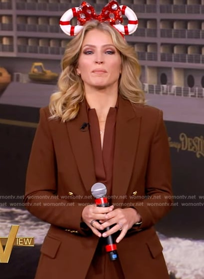 Sara’s brown double breasted blazer on The View