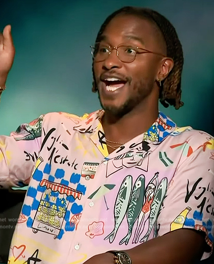 Scott’s pink printed shirt on Access Hollywood