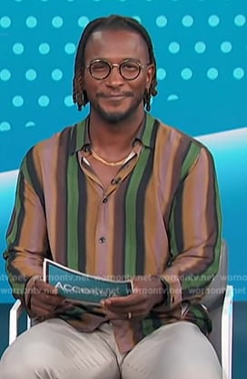 Scott’s striped shirt on Access Hollywood