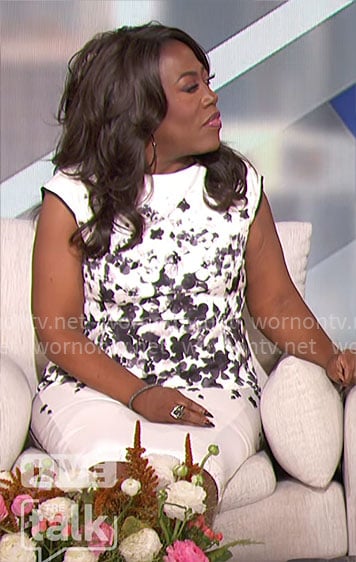 Sheryl’s white and black floral dress on The Talk